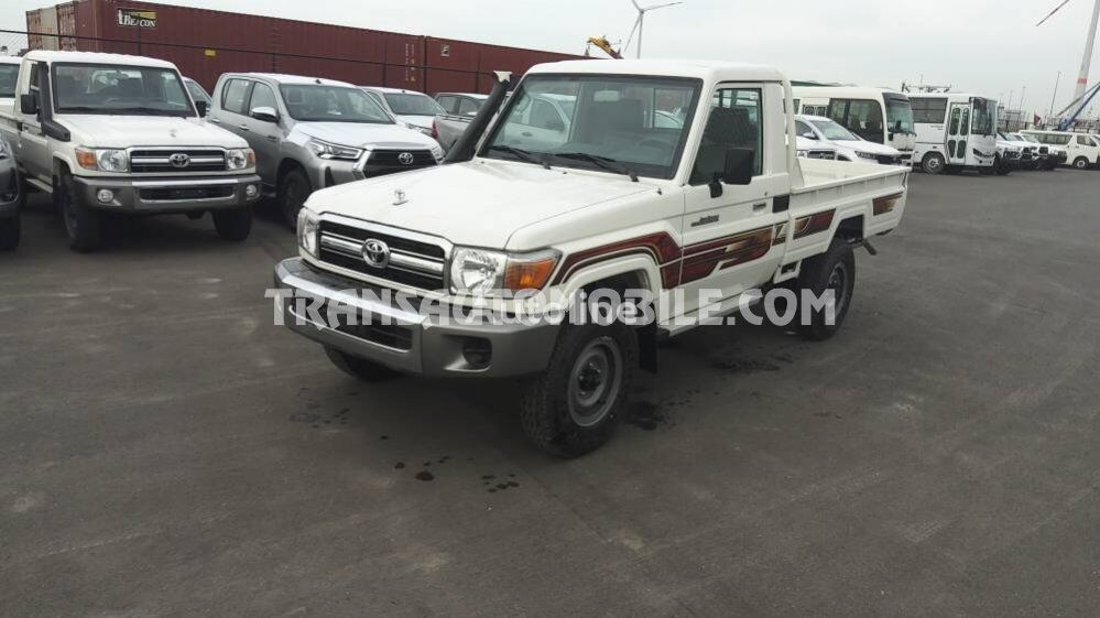 Toyota Land Cruiser pick-up