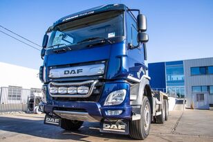 DAF CF 450 camión con gancho