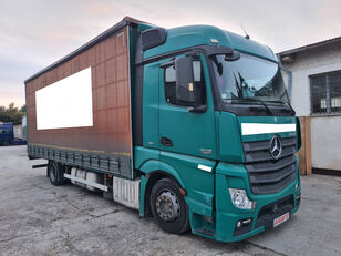 Mercedes-Benz 1845 camión con lona corredera