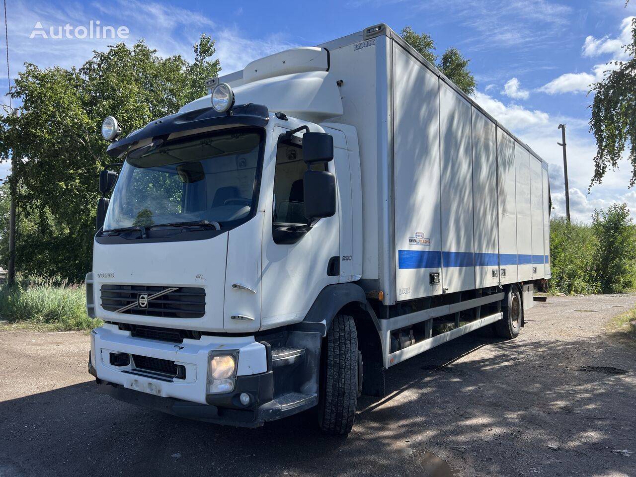 Volvo FL 290 camión furgón