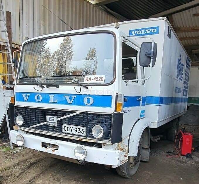 Volvo huoltoauto camión furgón