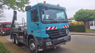 Mercedes-Benz 2641  camión portacontenedores