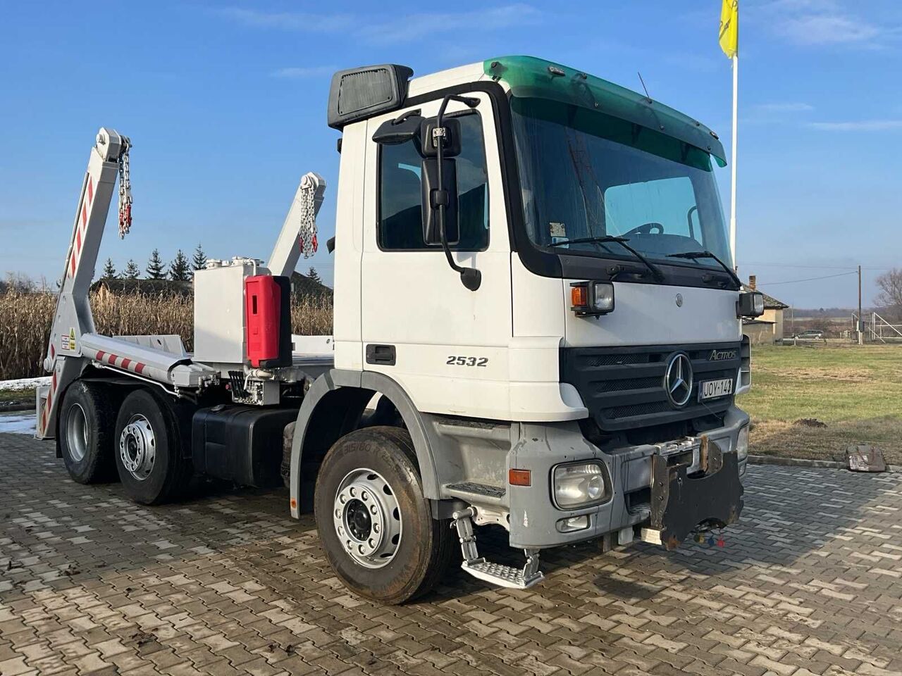 Mercedes-Benz Actros 2532L camión portacontenedores