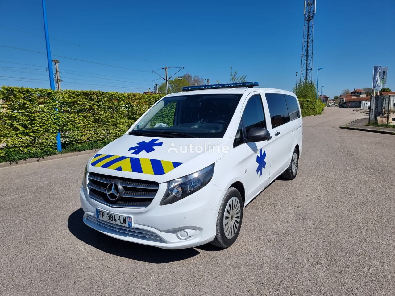 Mercedes-Benz VITO L1H1 136 CV - 200 000 km - 2021  ambulancia